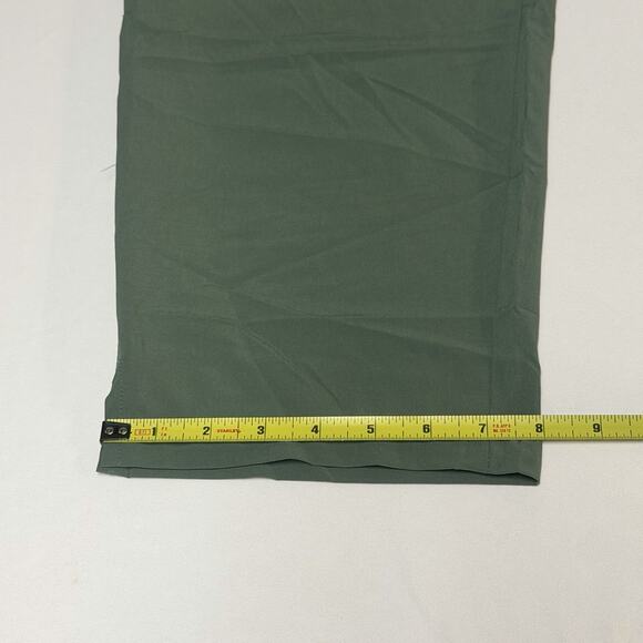 NWT Eddie Bauer Women’s Green Traveler Ankle Pants UPF 50 (XXL) Hiking Outdoor - Picture 16 of 16